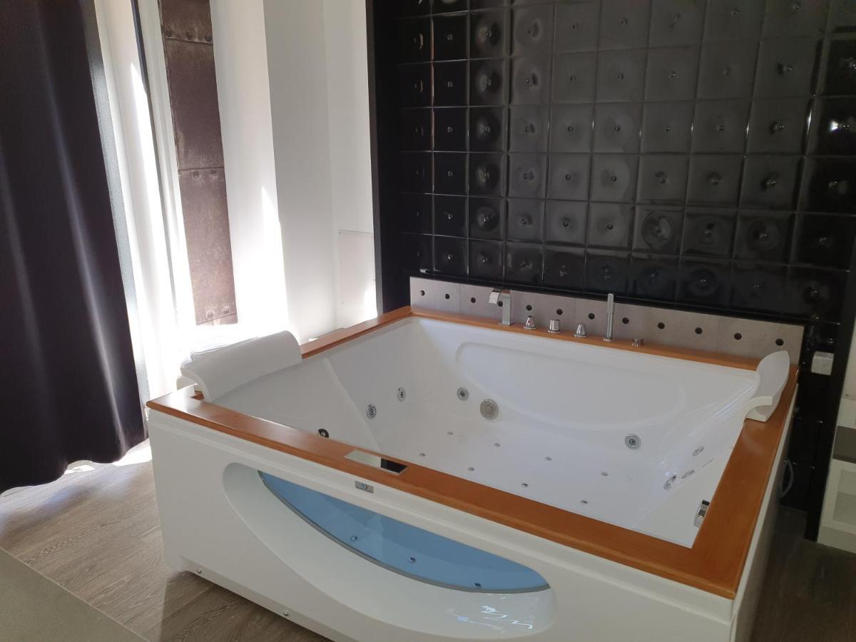 Emphasis Suites & Rooms Cagliari Exterior photo
